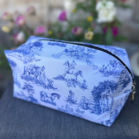Blissful Toile Equestrian Zip Bag