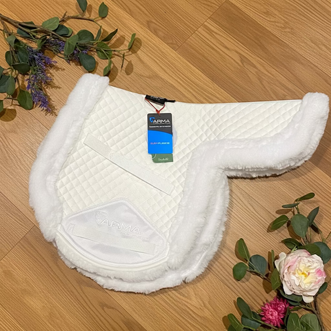 Shires Supafleece Rimmed Hunter Numnah