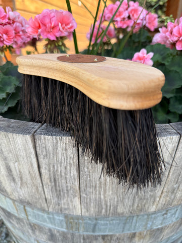 BORSTIQ Arenga Banana Brush