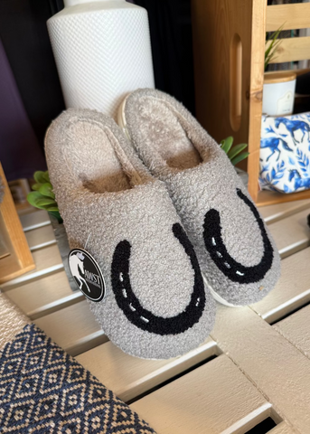 AWST Cozy Horseshoe Slippers